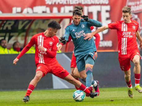 Van Wolfswinkel, Smal, Cerny en Hilgers langer bij FC Twente, maar er zijn ook spelers die vertrekken