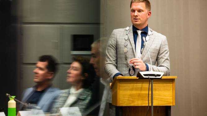 Boy Scholtze heeft nog geen linten doorgeknipt, maar wel zijn eerste schot ooit gelost: ‘Ik moet nog oefenen’