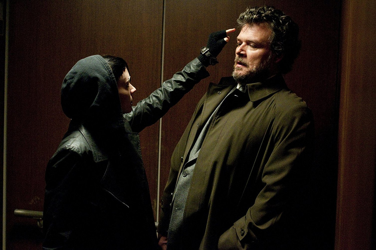 Rooney Mara en Yorick van Wageningen in The Girl with the Dragon Tattoo. Beeld 
