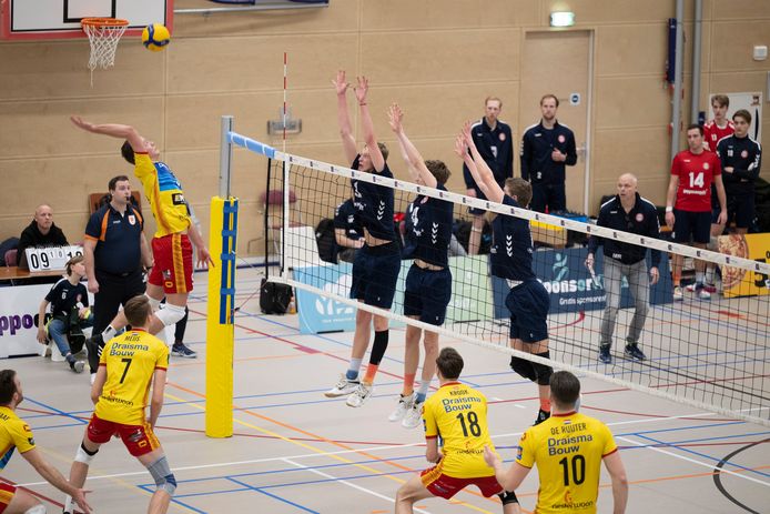 Dynamo won zondagmiddag in drie  sets van het Amersfoortse Keistad en plaatsten zich daardoor voor de halve finale van het nationale bekertoernooi.