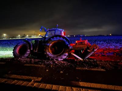 Voetgangster (31) in kritieke toestand na aanrijding door tractor: “Omstandigheden worden onderzocht”
