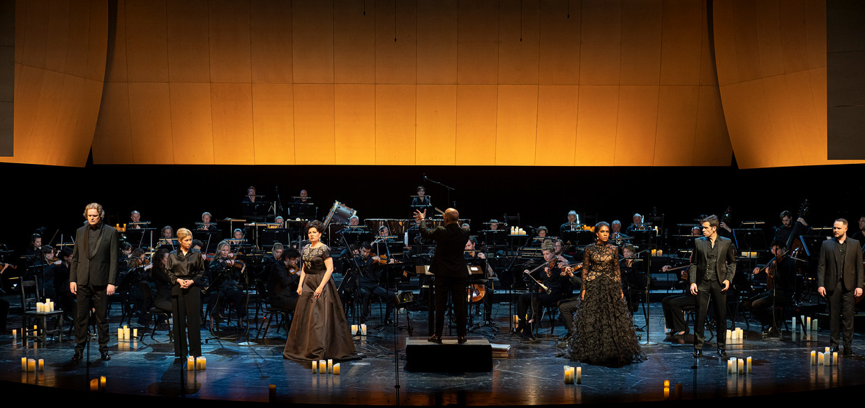 Het ensemble in Donizetti Queens in Concert van De Nationale Opera.