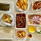 De salade en slappe friet zijn een aanfluiting, maar de huancaínasaus van Peruvian Cuisine NL maakt veel goed