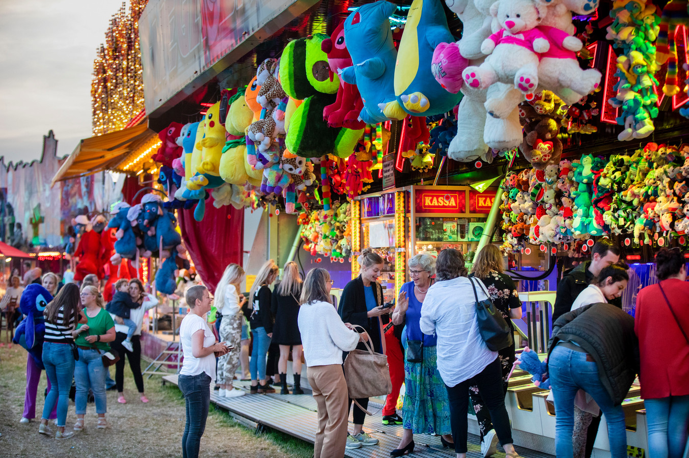 Kermis in Rhenen minder druk zonder de Rijnweek maar nog wel gezellig ...