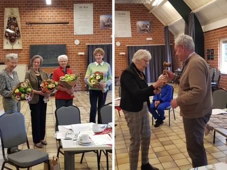 Dit stuurden jullie in: Huldiging bij volksdansvereniging • Staande ovatie voor dialectkoor uit Klarenbeek