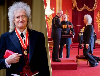 Queen-gitarist Brian May geridderd door koning Charles in Buckingham Palace