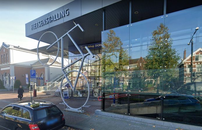 De fietsenstalling bij station Dordrecht.