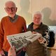 Gidi Heesakkers bezorgt de krant na bij Gemma en Karel Martin, die na tig verhuizingen steeds nieuwe mensen leren kennen