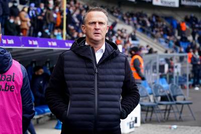 Football Talk. John van den Brom vindt in Poolse kampioen derde club in half jaar tijd