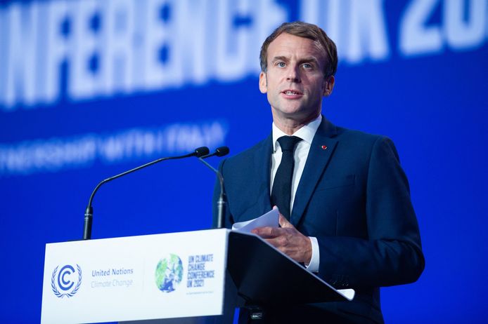 De Franse president deed de uitspraken in de marge van de COP26-klimaattop in Glasgow.