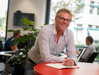 Jacques gebruikt zijn horeca-ervaring in de journalistiek: ‘Achter de bar leer je luisteren’