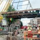 Monumentale brug Haarlemmerplein weggetakeld voor herstel