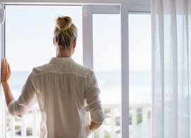 Renée (45): “Ik blijf bij hem tot mijn dochter de deur uit is”