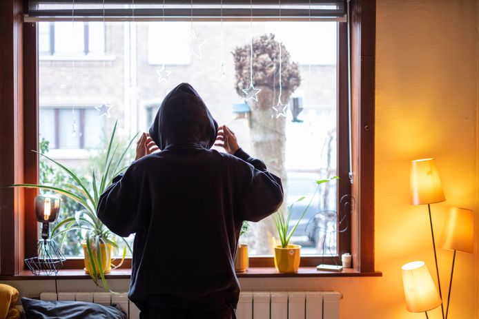 Thomas (14) werd jarenlang mishandeld door zijn vader en moest van de rechter verplicht contact met hem houden.
