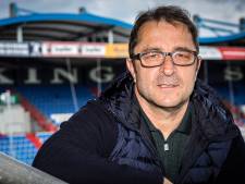 Petrovic was al weer bij Willem II na ingreep: ‘Rustig aan doen... Ik zal het proberen’