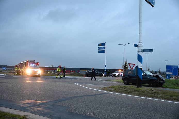 Het verkeer ondervindt veel hinder van het ongeval.