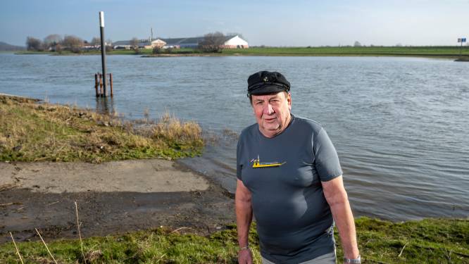 Steun uit onverwachte hoek voor ‘drijvende sterfhuizen’ op de rivieren: ‘Behoud de pontjes!’