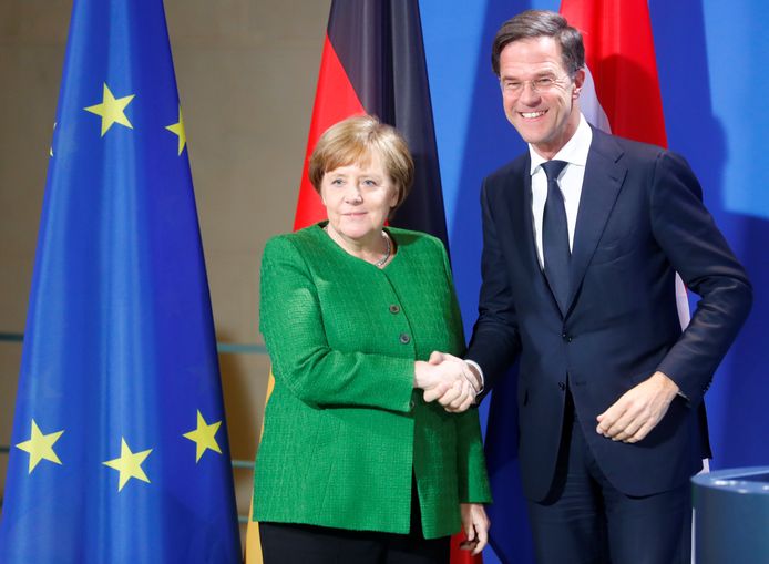 Rutte eergisteren met de Duitse bondskanselier Angela Merkel.