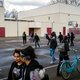 Naar school zonder ontbijt – maar met een mes