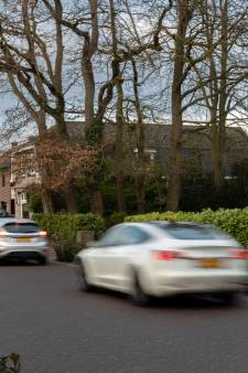 PvdA Waalre zet vraagtekens bij telling verkeer Waalre-dorp