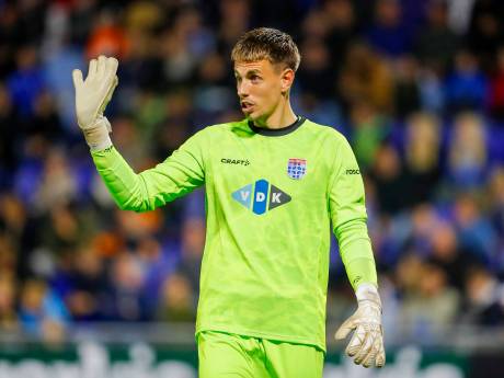 Reservedoelman Mike Hauptmeijer gaat voor vijftiende seizoen bij PEC Zwolle