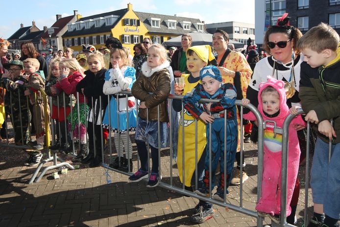 Het kindercarnaval op de Markt in het Stijlorenrijk is één groot feest.