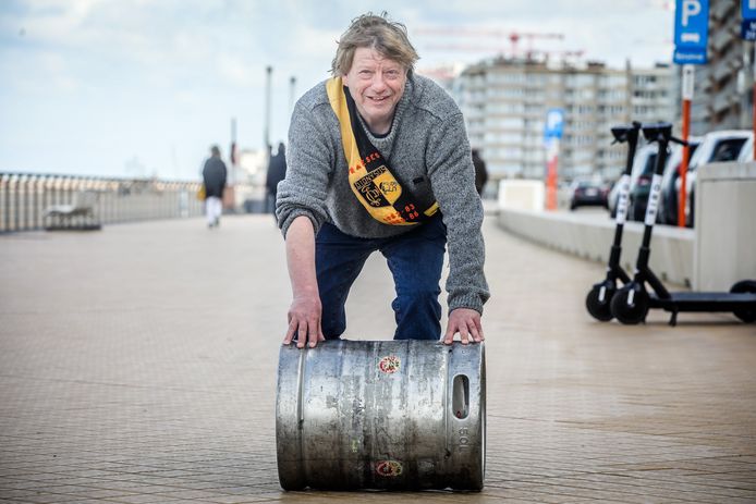 beven Excursie Appal Jarige studentenclub Dionysus stunt vannacht: “We laten een biervat rollen  van Oostende tot Gent” | Oostende | hln.be