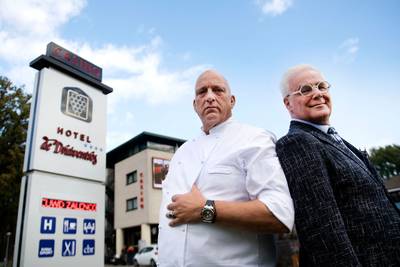 Druiventros zet inboedel Herman den Blijker op Marktplaats