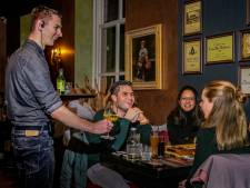 Bij één van de ‘Zusjes’ eten we ons buikje lekker rond