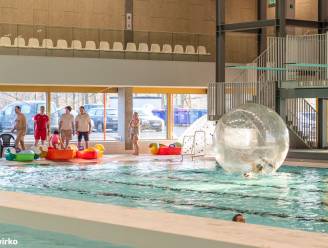 Aquatopia zoekt redders en een zwembadcoördinator