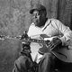 CeDell Davis (1926-2017) speelde blues met een botermesje