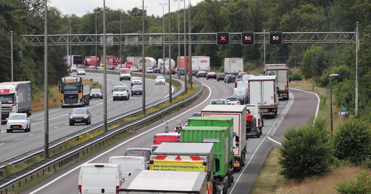 A12 bij Arnhem weer filevrij na ongeluk.