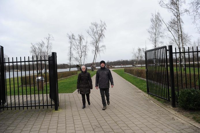 Sinds gisterenmiddag is de strandzone weer open voor publiek.
