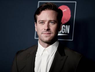 “Hij heeft mij vier uur lang verkracht”: docu over Armie Hammer onthult gruwelijke details over het misbruik van de acteur