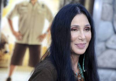 Cher biedt excuses aan na ongepaste tweet over George Floyd: “Het spijt me vreselijk als ik iemand van streek heb gemaakt”