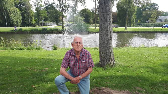 De steen van Stiegelis bij de Nassauvijvers is weer in topconditie