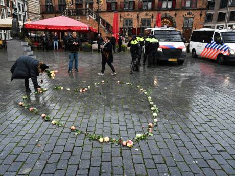 Grote markt in Nijmegen ontruimd, politie verricht meerdere arrestaties