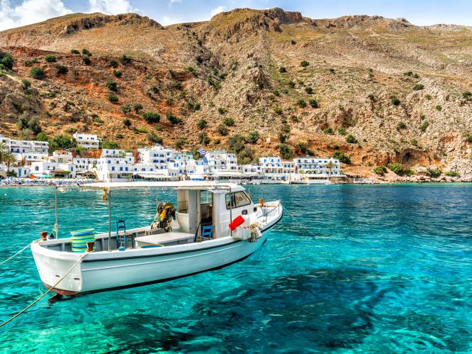 Griekenland wil deze zomer weer toeristen ontvangen: “Er mag niet gediscrimineerd worden op basis van nationaliteit”