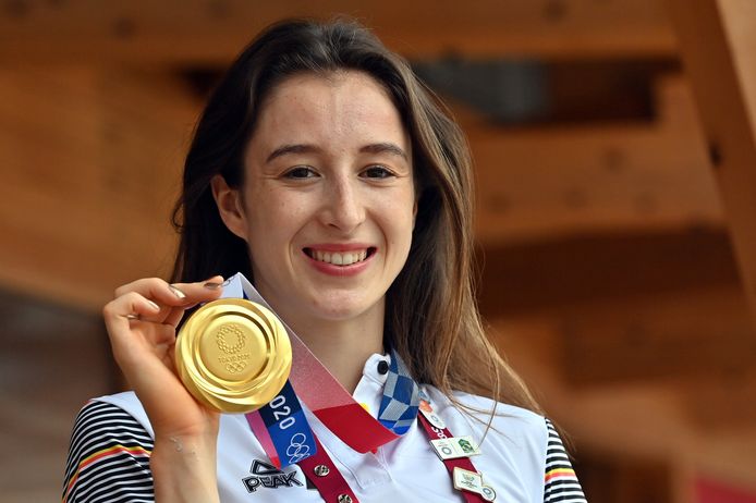 De Truiense Nina Derwael met de toepasselijke gouden nagellak, en nu ook de gouden medaille.