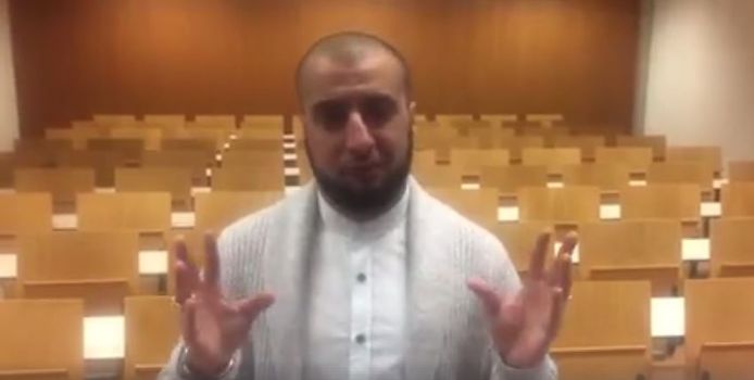 Ali Houri in de inmiddels verwijderde Facebookvideo waarin hij oproept geld te doneren.