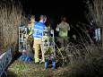 Bestuurder belandt met bestelbus in het water in Terheijden