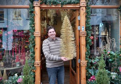 Stein tovert bloemenwinkel in Arnhem om tot Christmas Store: 'Anders dan Intratuin'