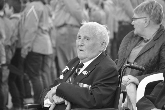 Ron Powers tijdens de dodenherdenking in Dronten in 2018.