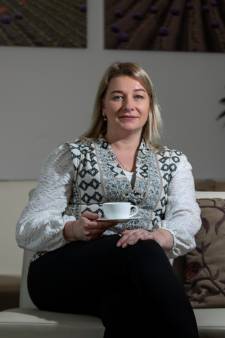 
Net voor zijn euthanasie kwam vader bij Joyce de foto’s klaarzetten voor zijn uitvaart 