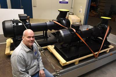 Dit is Geert. Hij weet alles van vloeistoffen pompen: ‘Hij glundert als hij vol modder op kantoor ar