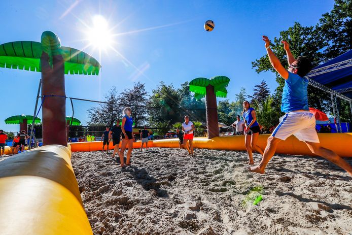 Beachvolleybal in Heeze.