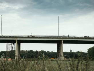 Verkeershinder verwacht met afsluiten overgang en oprit E314 komend weekend