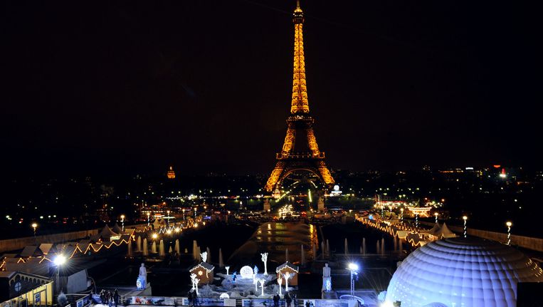 De Eiffeltoren in parijs in december vorig jaar. Beeld afp