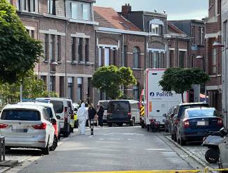 Tiental huiszoekingen naar voorbereiding van terroristische aanslag: “Groot aantal wapens in beslag genomen”