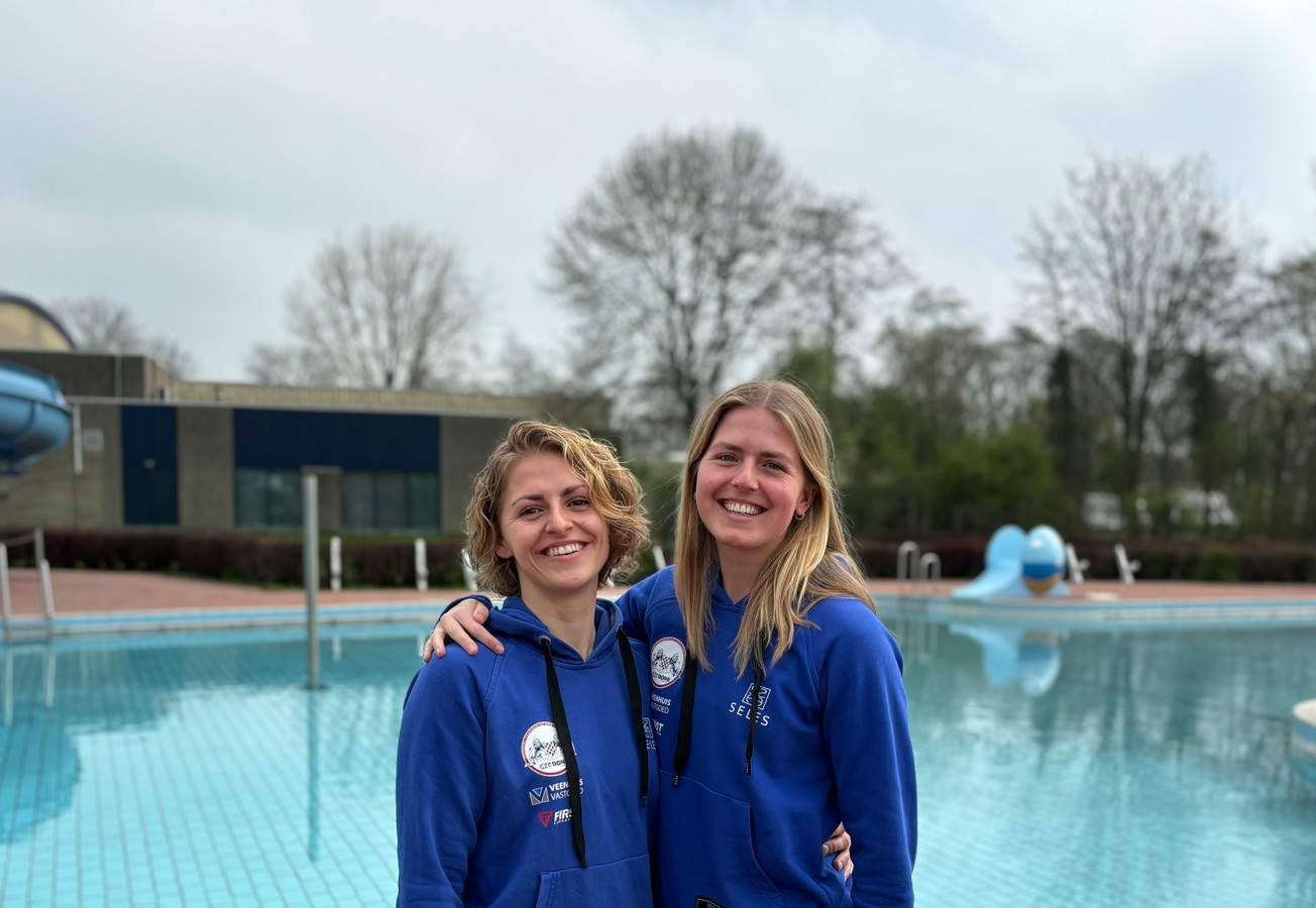 Na vijf jaar zijn de waterpolozusjes Bergsma weer samen: ‘Drie maanden ...